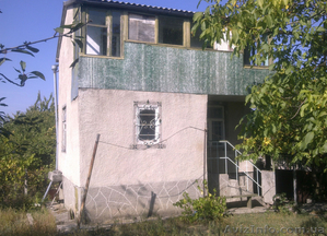 Дачный участок с двухэтажным домом и гаражом подним. Ёмкость 8  м. куб. #865834