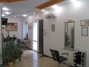 Аренда рабочих мест в салоне красоты #858928