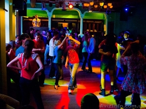 Свет,  звук для клуба,  ресторана,  караоке,  виде опроекционные системы #882976