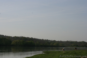 Участок возле реки #889467