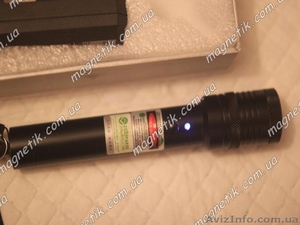 Cверхмощный прожигающий зеленый лазер 10000 mW (10 Вт) с фокусировкой. Цвет лазе #889344