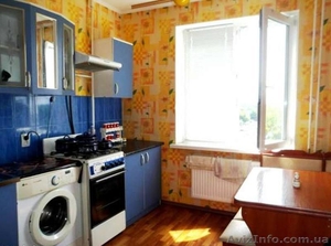  2-х комнатная квартира в центре Черкасс в хорошем состоянии #889944