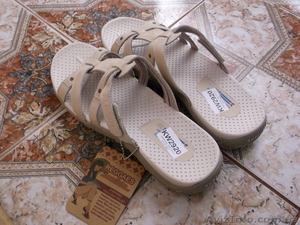 No-ordinary Snoes #893701