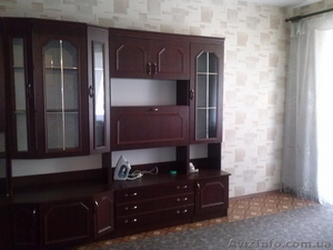 Аренда квартиры Кривой Рог долгосрочно,  сдам 3-х комнатную квартиру Кривой Рог #915129