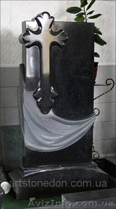 Памятники из ганита в Донецке 