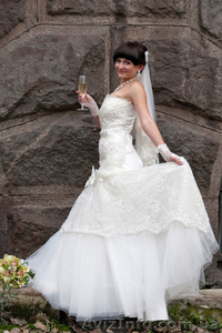 Очень красивое свадебное платье цвета айвори #930768