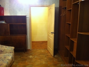 ПРОДАМ СВОЯ,  Победа 4,  3 комн разд,  65000$+торг #928148