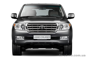 Новая решетка радиатора на Toyota Land Cruiser 200 2007- #932538