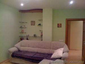 Продам 3-х комн. квартиру в ЖК “Курочка Ряба”,  ул. Шевченко пр.	 #939225