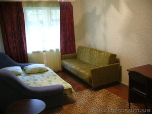 Сдам СВОЮ 1-комн. кв-ру . Салтовка,  возле метро 