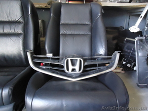 Решетка радиатора Хонда Аккорд 2003-2005г #950297