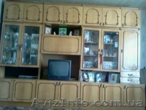 стенка светлая  #939239