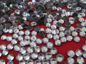 Продам термоклеевые стразы производства Shine (Китай)  цвет Crystal #950682