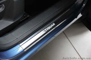 Накладки на пороги 4 частей на Volkswagen Tiguan. #951663