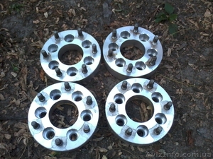 Проставки адаптеры для колёсных дисков с 6*114.3 на 6*139.7,  3, 81см,  NISSAN #965475