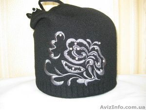 Продажа вязаных головных уборов и изготовление декоративных элементов для них.  #983358
