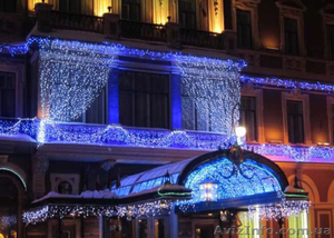 Новогоднее украшение дома, световое оформление витрин, фасадов, зданий #981117