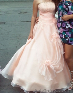 Срочно продам пышное платье персикового цвета #969365