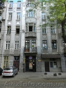 Срочно! 4-х ком. квартира под ремонт. Тихий центр. #989429