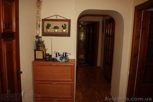 Продам четырехкомнатную  квартиру в Днепропетровске р-н Бабушкинский  #1016979