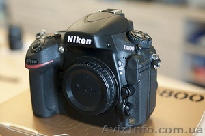 Nikon D800 Body.----$ 1300USD,  Canon EOS 5D MK III Body ---$1350USD #1029886