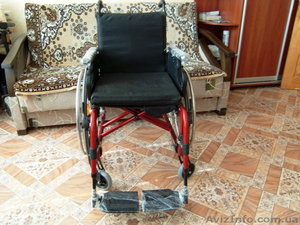Продам немецкую  инвалидную коляску 