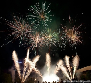 Фейерверк пиротехника небесные фонарики пневматические хлопушки хлопушки #1031269