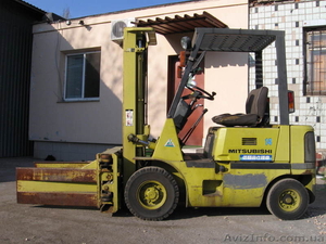 Бензиновый автопогрузчик Mitsubishi KFG14-KF2A с захватом #1061605