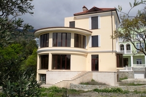 Продам дом 328 м2,  Крым,  Симеиз,  на берегу Черного моря,  скала Кошка,  18 км Ялта #1079842