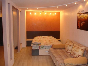 Посуточно сдам свою 1 комн. кв. м. Ботанический сад,  ул. Отакара Яроша 33 #1067660