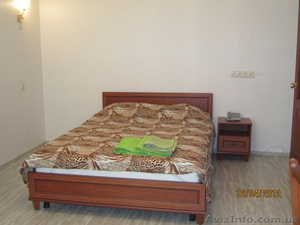 Посуточно сдам свою 2 комн. кв. м. Советская,  пр. Московский 64а #1067646