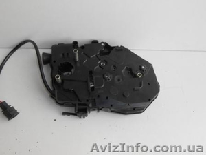 Замок задней двери Volkswagen Caddy. #1096269