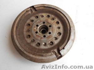 Маховик двухмассовый для VW Golf V 1.9tdi  #1112345
