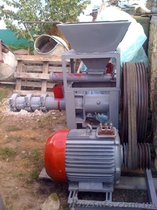 Срочно продам Экструдер Кормовий Пресс-екструдер КМЗ-2У Россия #256333