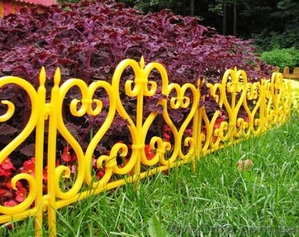 ЗВАРЮВАЛЬНИК НА МЕТАЛЕВІ ОГОРОЖІ В ПОЛЬЩУ #1119617