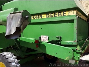 85.Компания Harvesto продает  зерноуборочный комбайн  John Deere  #1163772