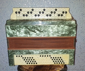 Баян Кунгур 52х100б. с футляром (зеленый) #1175169