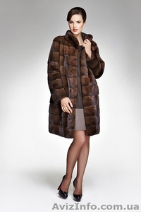 Пошив шуб из норки цвета махагон (тёмный орех) недорого #1178980