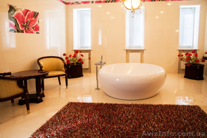 Дом на берегу Залива реки с видом на реку #1187698