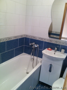 Сдам посуточно,  почасово 1 комнатную квартиру в отличном раене #1185029