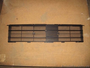 Audi 80 Решетка радиатора (250101) #1203848