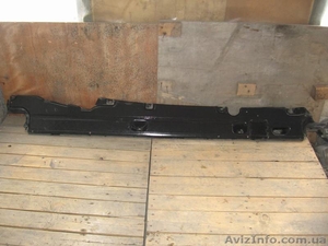 Audi Q7 накладка защита днища правая  #1204852