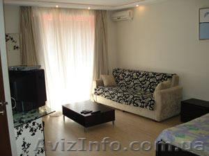 Аренда просторной 3-х к. квартиры  в Ленинском районе  #1208519