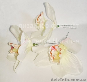 Заколки из искусственных цветов #1217473