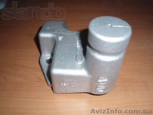 Кронштейн  двигателя передний AUDI A6, A100 #1231826