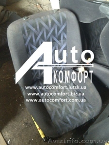 Сидения автомобильные,  не дорогие,  3 шт. в одном цвете #1240572