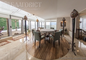 Элитная трехкомнатная квартира в «Дипломат Холле» #1245528