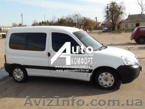 Сплошное правое окно на автомобиль Peugeot Partner,  Citroën Berlingo #1245063