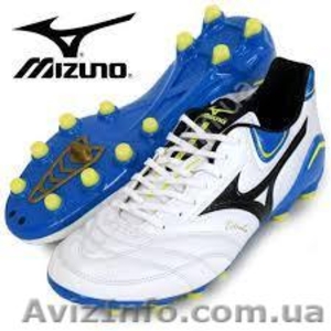 Футбольные бутсы и кроссовки,  обувь профессионалов фирмы мизуна MIZUNO #1269931