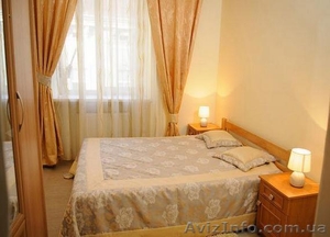 Сдам свою 2-х комнатную квартиру посуточно на Русановке,  метро Левобережная #1282911